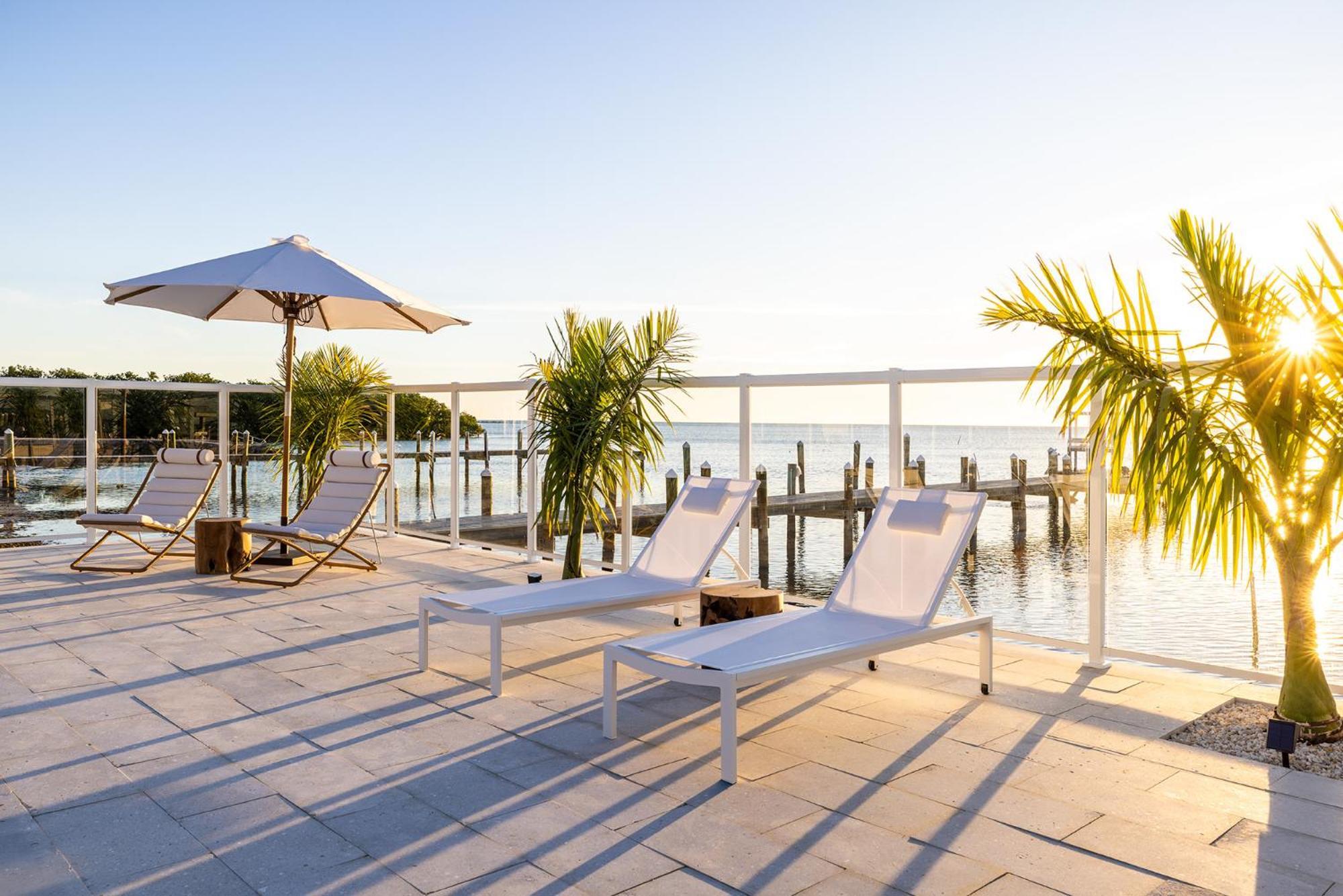 Pines & Palms Resort Islamorada Exterior photo